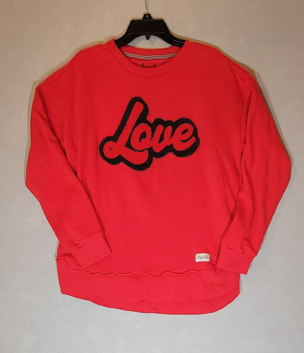 August Bleu Red Love Chenille Patch Sweatshirt Medium High-Low Scallop Hem